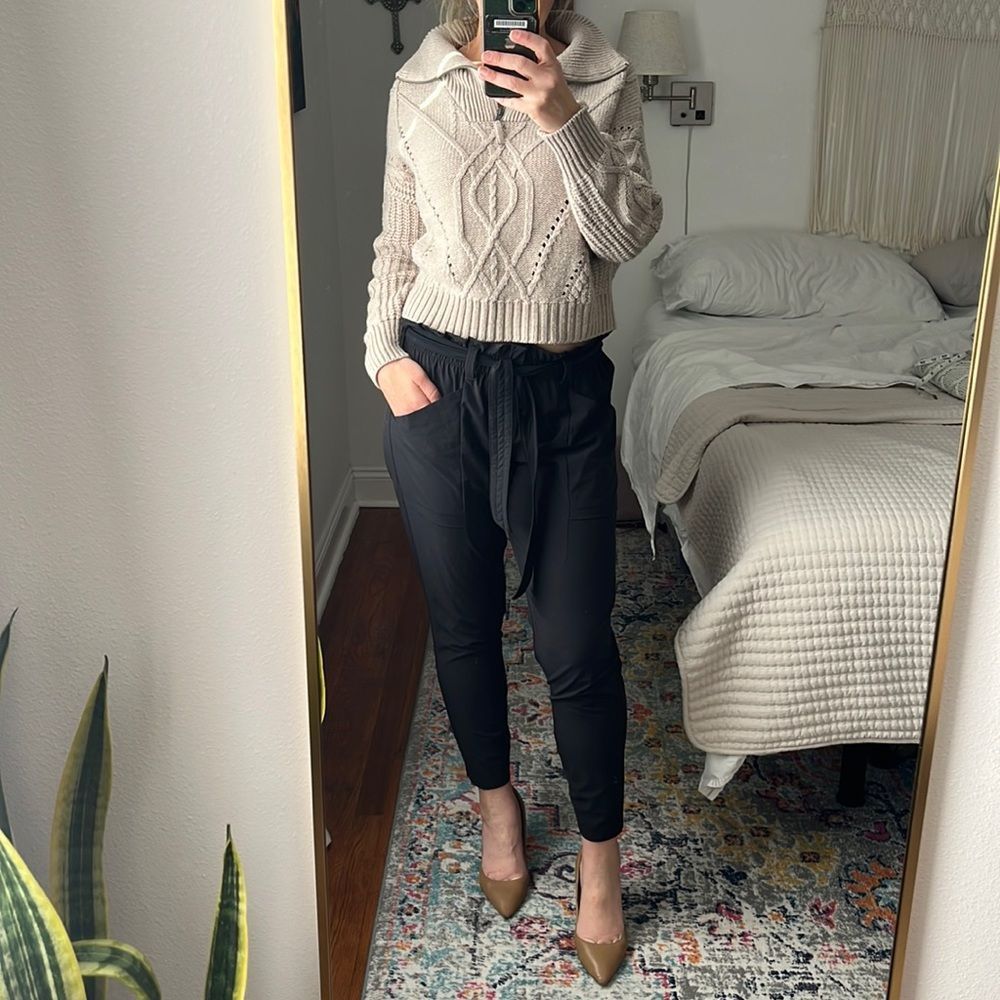 Athleta Pants Womens Size 8 Black Belted